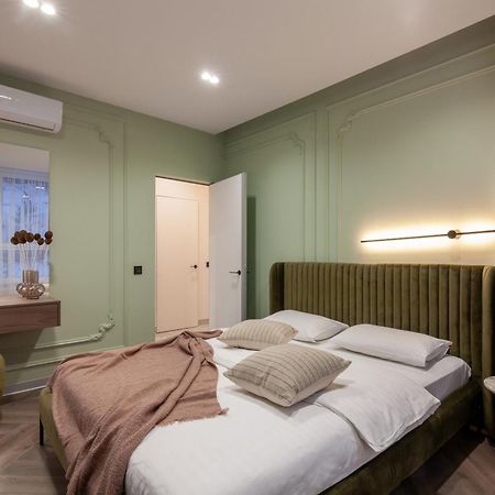 Apartment Shevchenko St.,New Building Lviv Buitenkant foto