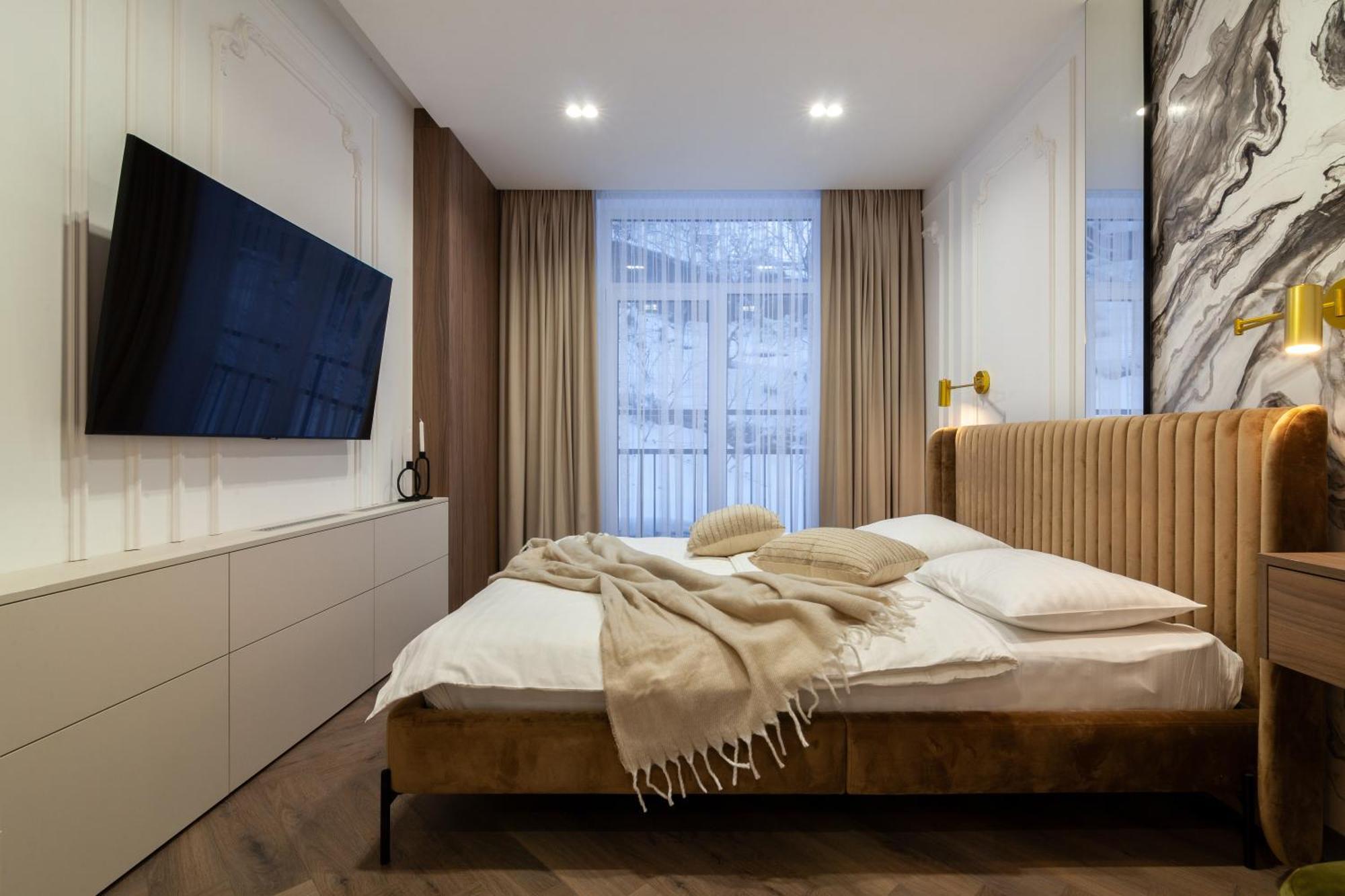 Apartment Shevchenko St.,New Building Lviv Buitenkant foto